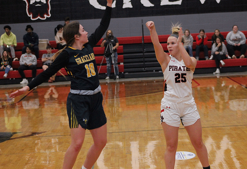Lady Pirates Easily Shoot Down Graceland JV Ahead Of Big Matchup