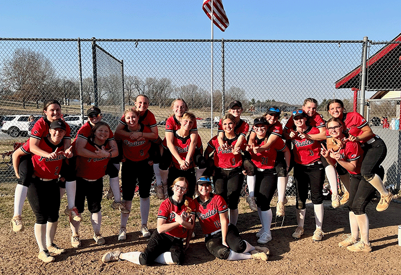 Pirate's Softball Has Undefeated Opening Weekend